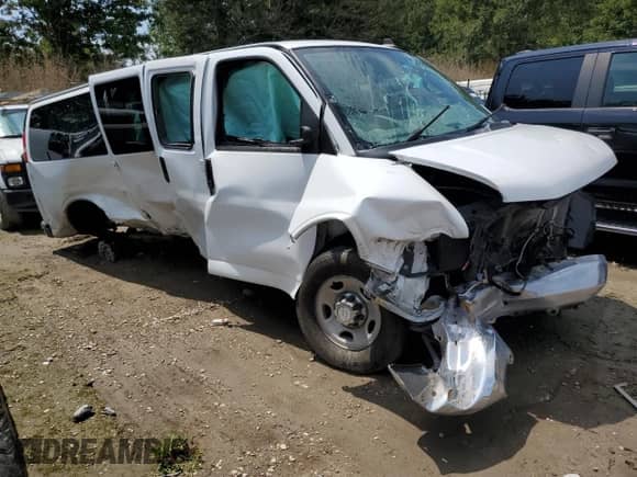 2017 Chevrolet Express Passenger LT with VIN 1GAZGPFG2H1105007, listed as a Copart auction lot 69265975 with Not provided miles and Salvage title. Bid and sale history available at DreamBid. Image 4.