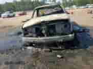 1997 Chevrolet Silverado 1500 z VIN 1GCEK14M4VZ166799, wystawiony jako Copart lot #69846415 z przebiegiem 195 832 mil mil oraz Szkoda całkowita • Salvage title. Historia ofert i sprzedaży dostępna na DreamBid. Obrazek 13.