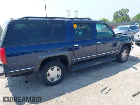 1999 Chevrolet Suburban с VIN 1GNFK16R1XJ422547, выставлен на аукционе IAAI как лот 42808356 с пробегом 161 260 миль миль и . История ставок и продаж доступна на DreamBid. Изображение 4.