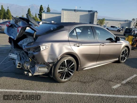 2020 Toyota Camry XSE z VIN 4T1K61AK6LU926019, wystawiony jako Copart lot #81892125 z przebiegiem 80 656 mil mil oraz Szkoda całkowita • Salvage title. Historia ofert i sprzedaży dostępna na DreamBid. Obrazek 3.