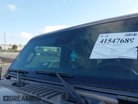 2021 Jeep Wrangler Unlimited Sahara High Altitude with VIN 1C4HJXEM8MW670290, listed as a IAAI auction lot 41547689 with 21,862 mi miles and . Bid and sale history available at DreamBid. Image 6.