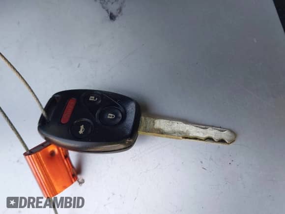 2011 Honda Accord EX с VIN 1HGCS1B78BA009759, выставлен на аукционе IAAI как лот 41806948 с пробегом Не указан миль и . История ставок и продаж доступна на DreamBid. Изображение 11.