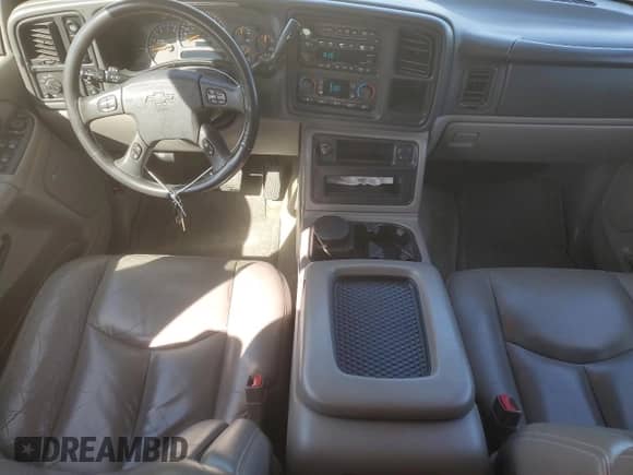 2004 Chevrolet Tahoe Z71 с VIN 1GNEK13Z44R206897, выставлен на аукционе Copart как лот 49415825 с пробегом 289 280 миль миль и Чистый • Clean title. История ставок и продаж доступна на DreamBid. Изображение 8.