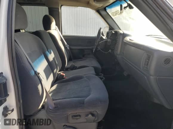 2002 Chevrolet Silverado 2500HD LT с VIN 1GCHK29112E146160, выставлен на аукционе Copart как лот 52944265 с пробегом 185 294 миль миль и Списание • Salvage title. История ставок и продаж доступна на DreamBid. Изображение 7.