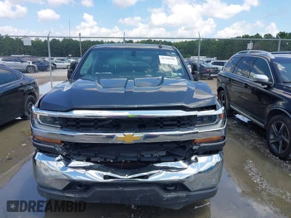 2019 Chevrolet Silverado 1500 LT z VIN 2GCVKPEC0K1106550, wystawiony jako IAAI lot #42768386 z przebiegiem 67 788 mil mil oraz . Historia ofert i sprzedaży dostępna na DreamBid. Obrazek 12.