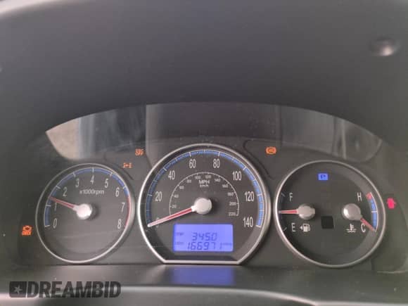 2009 Hyundai Santa Fe GLS с VIN 5NMSG73D49H263083, выставлен на аукционе Copart как лот 65267165 с пробегом 166 971 миль миль и Списание • Salvage title. История ставок и продаж доступна на DreamBid. Изображение 9.