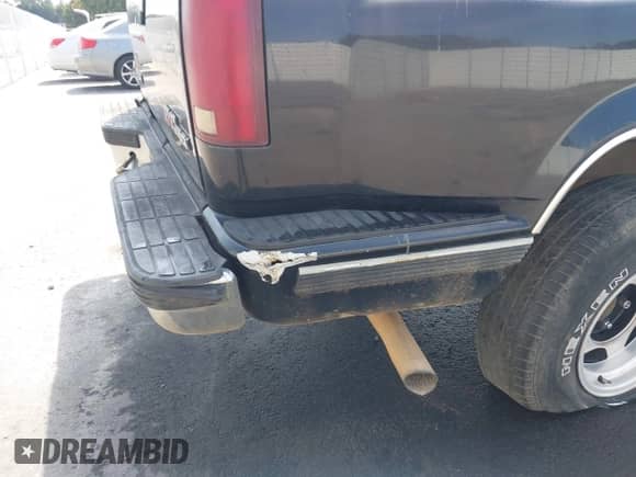 1997 GMC Sierra 1500 с VIN 2GTEC19R1V1536410, выставлен на аукционе IAAI как лот 43165730 с пробегом 219 056 миль миль и . История ставок и продаж доступна на DreamBid. Изображение 6.