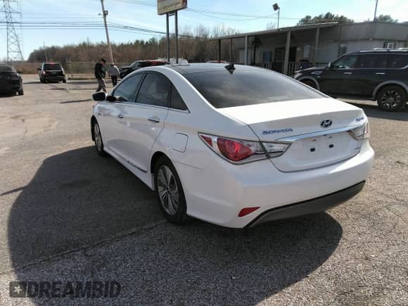 2014 Hyundai Sonata с VIN KMHEC4A42EA107571, выставлен на аукционе IAAI как лот 41665308 с пробегом 120 575 миль миль и . История ставок и продаж доступна на DreamBid. Изображение 3.