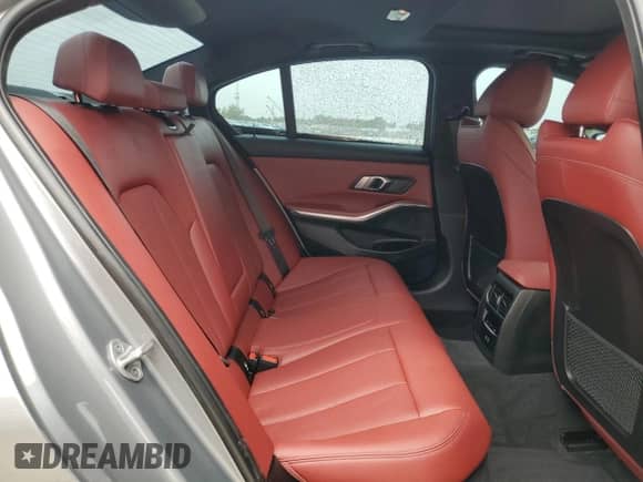 2023 BMW 3 Series 330i z VIN 3MW69FF09P8D49889, wystawiony jako Copart lot #57642005 z przebiegiem 38 249 mil mil oraz Szkoda całkowita • Salvage title. Historia ofert i sprzedaży dostępna na DreamBid. Obrazek 10.