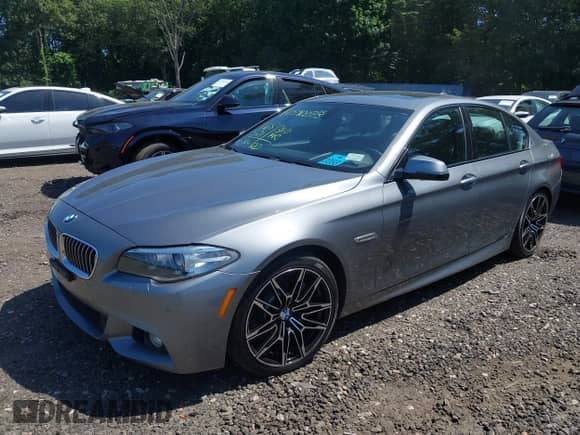 2014 BMW 5 Series 535d xDrive with VIN WBAFV3C58EDZ33744, listed as a IAAI auction lot 42590073 with 168,571 mi miles and . Bid and sale history available at DreamBid. Image 2.