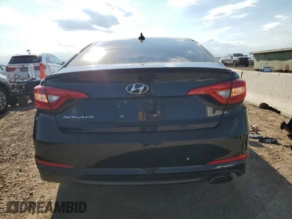 2015 Hyundai Sonata SE с VIN 5NPE24AFXFH252148, выставлен на аукционе Copart как лот 68574465 с пробегом 80 497 миль миль и Списание • Salvage title. История ставок и продаж доступна на DreamBid. Изображение 6.