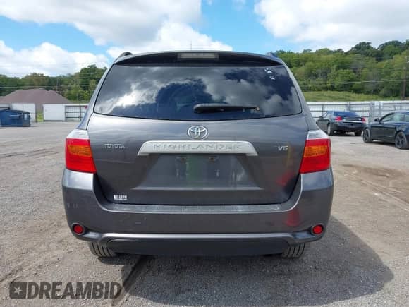 2008 Toyota Highlander z VIN JTEDS41A982007275, wystawiony jako IAAI lot #43154628 z przebiegiem 229 131 mil mil oraz . Historia ofert i sprzedaży dostępna na DreamBid. Obrazek 16.