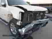 2013 GMC Sierra 1500 Denali z VIN 3GTP2XE24DG345268, wystawiony jako IAAI lot #43357777 z przebiegiem 168 765 mil mil oraz . Historia ofert i sprzedaży dostępna na DreamBid. Obrazek 6.