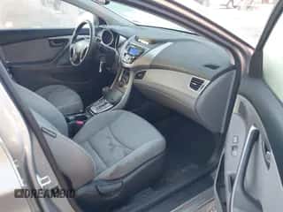 2013 Hyundai Elantra GLS с VIN KMHDH4AE0DU895818, выставлен на аукционе IAAI как лот 43436492 с пробегом 118 885 миль миль и . История ставок и продаж доступна на DreamBid. Изображение 5.