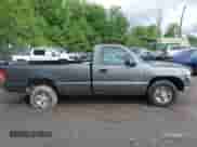 2000 Chevrolet Silverado 2500 LS z VIN 1GCGC24U9YE369761, wystawiony jako IAAI lot #42334289 z przebiegiem 245 783 mil mil oraz . Historia ofert i sprzedaży dostępna na DreamBid. Obrazek 13.