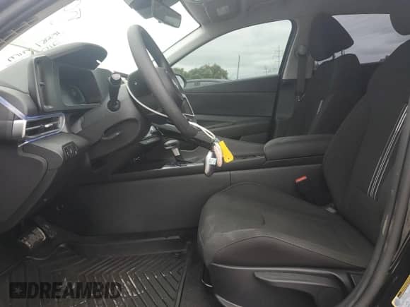 2025 Hyundai Elantra SEL Sport z VIN KMHLM4DJ4SU153435, wystawiony jako Copart lot #69757915 z przebiegiem 3 349 mil mil oraz Szkoda całkowita • Salvage title. Historia ofert i sprzedaży dostępna na DreamBid. Obrazek 7.