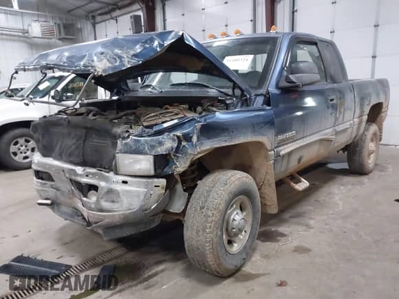 2001 Dodge 2500 with VIN 3B7KF237X1G705655, listed as a IAAI auction lot 41480324 with 301,000 mi miles and . Bid and sale history available at DreamBid. Image 2.