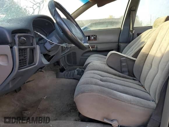 1995 Chevrolet Caprice с VIN 1G1BL52P0SR179350, выставлен на аукционе Copart как лот 79279984 с пробегом Не указан миль и Списание • Salvage title. История ставок и продаж доступна на DreamBid. Изображение 7.
