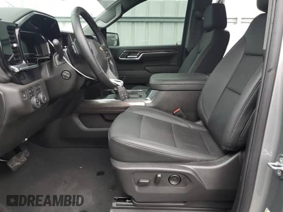 2024 Chevrolet Silverado 1500 LTZ с VIN 1GCUDGE89RZ175272, выставлен на аукционе Copart как лот 71742414 с пробегом 14 788 миль миль и Списание • Salvage title. История ставок и продаж доступна на DreamBid. Изображение 7.