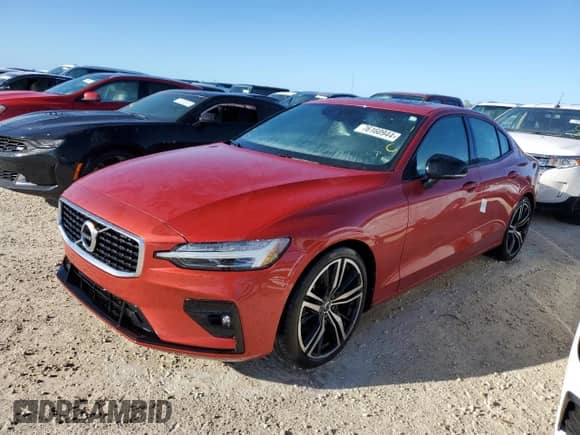 2020 Volvo S60 R-Design с VIN 7JR102FMXLG039783, выставлен на аукционе Copart как лот 76160944 с пробегом Не указан миль и Списание • Salvage title. История ставок и продаж доступна на DreamBid. Изображение 1.