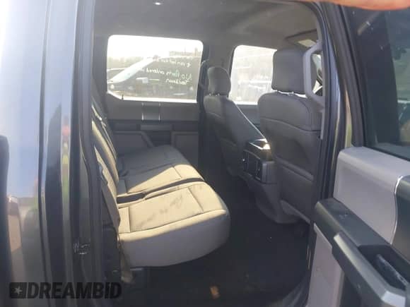 2016 Ford F-150 XL z VIN 1FTEW1CP3GFB19283, wystawiony jako IAAI lot #43257721 z przebiegiem 52 759 mil mil oraz . Historia ofert i sprzedaży dostępna na DreamBid. Obrazek 8.