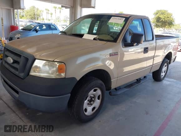 2007 Ford F-150 XL with VIN 1FTRF12237NA39057, listed as a IAAI auction lot 43513083 with 170,386 mi miles and . Bid and sale history available at DreamBid. Image 2.