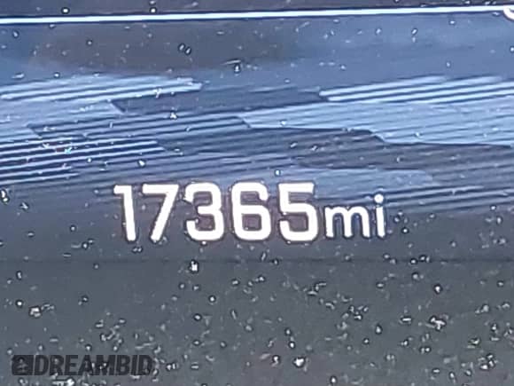 2024 Chevrolet Traverse AWD LT with VIN 1GNEVGKS1RJ211978, listed as a IAAI auction lot 42766461 with 17,365 mi miles and . Bid and sale history available at DreamBid. Image 16.