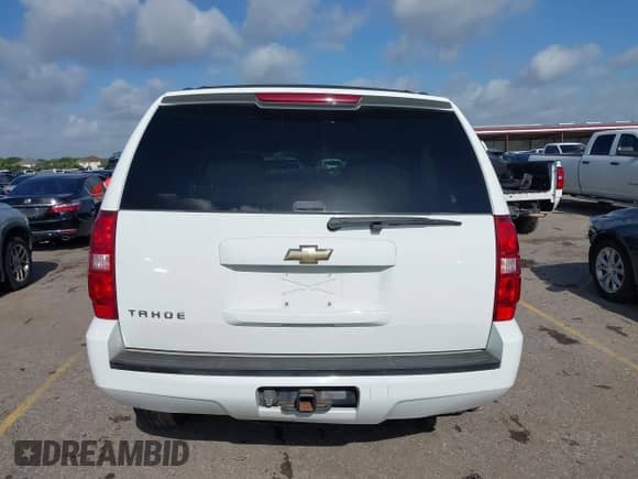 2007 Chevrolet Tahoe LS с VIN 1GNFC13C47J400992, выставлен на аукционе IAAI как лот 42513173 с пробегом 88 247 миль миль и . История ставок и продаж доступна на DreamBid. Изображение 16.