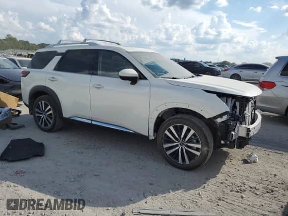 2024 Nissan Pathfinder Platinum with VIN 5N1DR3DJ9RC292976, listed as a Copart auction lot 68870815 with 12,305 mi miles and Salvage title. Bid and sale history available at DreamBid. Image 4.