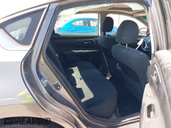 2015 Nissan Altima S с VIN 1N4AL3AP0FC476707, выставлен на аукционе IAAI как лот 43011300 с пробегом 76 790 миль миль и . История ставок и продаж доступна на DreamBid. Изображение 8.