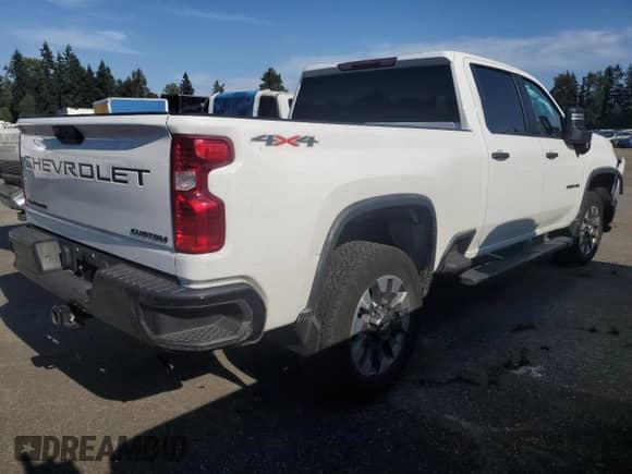 2024 Chevrolet Silverado 2500HD Custom с VIN 2GC4YME73R1116141, выставлен на аукционе Copart как лот 70229535 с пробегом 38 519 миль миль и Списание • Salvage title. История ставок и продаж доступна на DreamBid. Изображение 3.