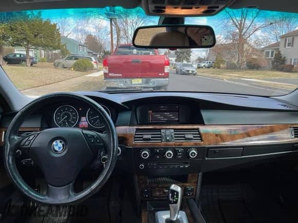 2010 BMW 5 Series 535i xDrive с VIN WBAPT7C53AC237231, выставлен на аукционе Copart как лот 47680445 с пробегом 158 431 миль миль и Списание • Salvage title. История ставок и продаж доступна на DreamBid. Изображение 9.