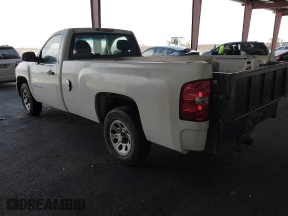 2007 Chevrolet Silverado 1500 1LT with VIN 1GCEC140X7Z582191, listed as a IAAI auction lot 43238031 with 359,218 mi miles and . Bid and sale history available at DreamBid. Image 3.