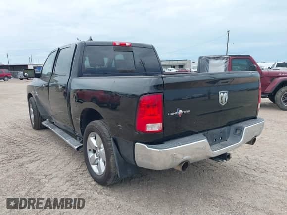 2015 Ram 1500 Outdoorsman с VIN 1C6RR6LT0FS583213, выставлен на аукционе IAAI как лот 42822778 с пробегом 150 006 миль миль и . История ставок и продаж доступна на DreamBid. Изображение 3.