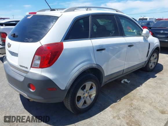 2014 Chevrolet Captiva Sport LS z VIN 3GNAL2EK4ES524082, wystawiony jako IAAI lot #42820809 z przebiegiem 148 586 mil mil oraz . Historia ofert i sprzedaży dostępna na DreamBid. Obrazek 4.