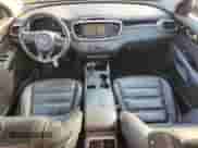 2017 Kia Sorento EX z VIN 5XYPHDA52HG301934, wystawiony jako Copart lot #86817945 z przebiegiem 133 740 mil mil oraz Nie do naprawy • Non repairable. Historia ofert i sprzedaży dostępna na DreamBid. Obrazek 8.