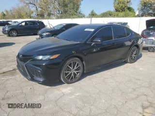 2021 Toyota Camry SE with VIN 4T1G11AK7MU598244, listed as a Copart auction lot 86686355 with 82,785 mi miles and Salvage title. Bid and sale history available at DreamBid. Image 1.