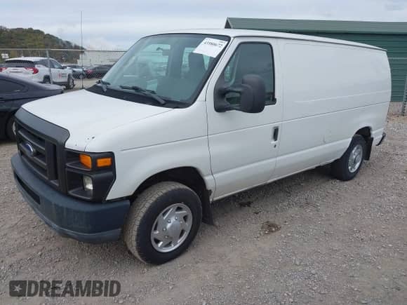 2010 Ford Econoline Cargo Commercial с VIN 1FTNE1EW1ADA04806, выставлен на аукционе IAAI как лот 43580672 с пробегом 172 084 миль миль и . История ставок и продаж доступна на DreamBid. Изображение 2.