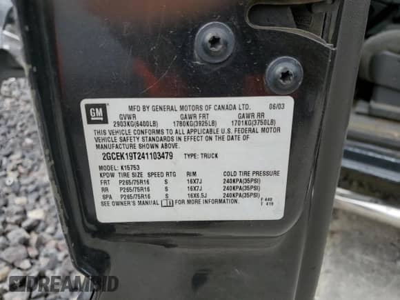 2003 Chevrolet Silverado 2500HD LT с VIN 1GCHK29153E269638, выставлен на аукционе Copart как лот 81191135 с пробегом 270 702 миль миль и Списание • Salvage title. История ставок и продаж доступна на DreamBid. Изображение 12.