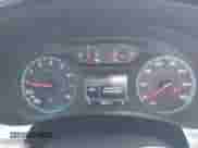 2023 Chevrolet Traverse LS z VIN 1GNERFKWXPJ320101, wystawiony jako IAAI lot #42393310 z przebiegiem 30 478 mil mil oraz . Historia ofert i sprzedaży dostępna na DreamBid. Obrazek 7.