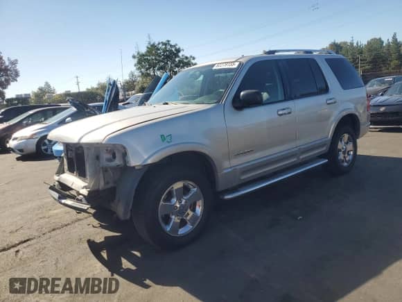 2004 Ford Explorer Limited with VIN 1FMZU75W44UB91448, listed as a Copart auction lot 82279155 with 126,742 mi miles and Salvage title. Bid and sale history available at DreamBid. Image 1.