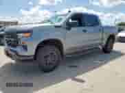 2024 Chevrolet Silverado 1500 Custom Trail Boss z VIN 3GCUDCE88RG346358, wystawiony jako Copart lot #62258825 z przebiegiem Nie podano mil oraz Szkoda całkowita • Salvage title. Historia ofert i sprzedaży dostępna na DreamBid. Obrazek 1.