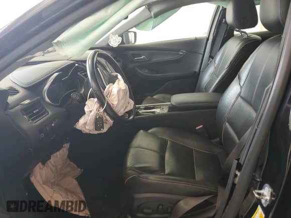 2017 Chevrolet Impala Premier z VIN 2G1145S39H9177590, wystawiony jako Copart lot #64756035 z przebiegiem Nie podano mil oraz Szkoda całkowita • Salvage title. Historia ofert i sprzedaży dostępna na DreamBid. Obrazek 7.