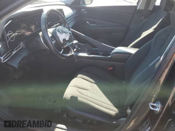 2021 Hyundai Elantra SEL с VIN 5NPLN4AG3MH007440, выставлен на аукционе Copart как лот 69981205 с пробегом 35 747 миль миль и Списание • Salvage title. История ставок и продаж доступна на DreamBid. Изображение 7.