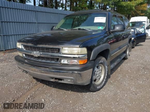 2003 Chevrolet Suburban LS с VIN 3GNFK16Z13G159472, выставлен на аукционе IAAI как лот 43263017 с пробегом 71 695 миль миль и . История ставок и продаж доступна на DreamBid. Изображение 2.