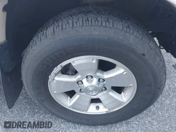2009 Toyota Tacoma с VIN 5TEUU42NX9Z655849, выставлен на аукционе IAAI как лот 43329118 с пробегом 194 105 миль миль и . История ставок и продаж доступна на DreamBid. Изображение 12.