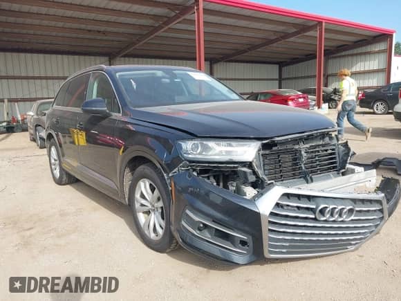 2017 Audi Q7 Premium Plus with VIN WA1LAAF72HD035643, listed as a IAAI auction lot 43012406 with 157,938 mi miles and . Bid and sale history available at DreamBid. Image 1.