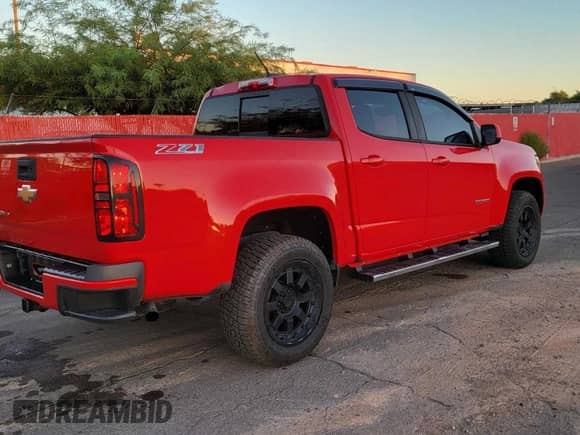 2018 Chevrolet Colorado 4WD Z71 z VIN 1GCGTDEN3J1150004, wystawiony jako Copart lot #85919535 z przebiegiem 89 380 mil mil oraz Czysty tytuł • Clean title. Historia ofert i sprzedaży dostępna na DreamBid. Obrazek 4.