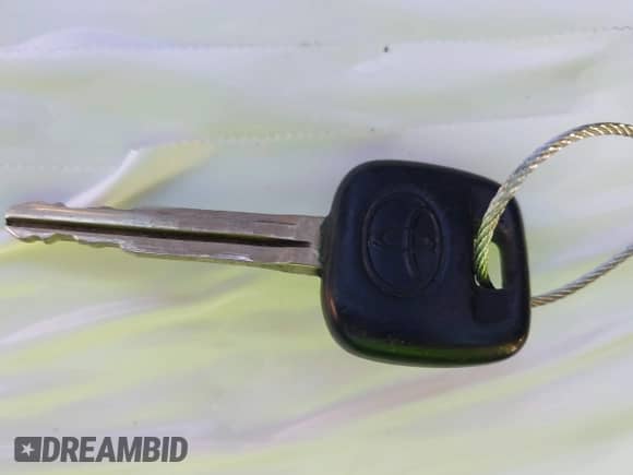 2003 Toyota Camry XLE с VIN 4T1BE32KX3U668536, выставлен на аукционе IAAI как лот 43355433 с пробегом 204 841 миль миль и . История ставок и продаж доступна на DreamBid. Изображение 11.