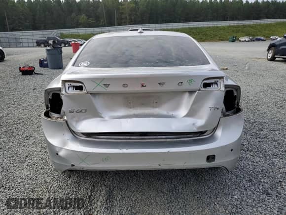2015 Volvo S60 T5 Drive-E Premier with VIN YV140MFK9F2357136, listed as a Copart auction lot 80853495 with 106,284 mi miles and Salvage title. Bid and sale history available at DreamBid. Image 6.